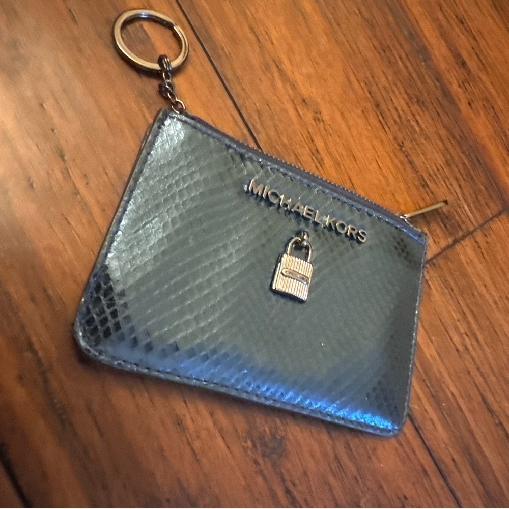 Michael Kors Shimmering Blue Snake Print Zip Card Holder Keychain Wallet - Picture 1 of 7